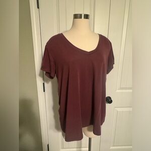 Antonio Melani plum colored t shirt EUC